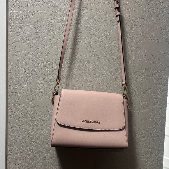 Michael Kors Handbags - Michael Kors Blush Crossbody Bag